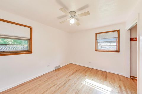 Tiny photo for 2113 Walnut Street, Waukegan, IL 60087 (MLS # 12421175)