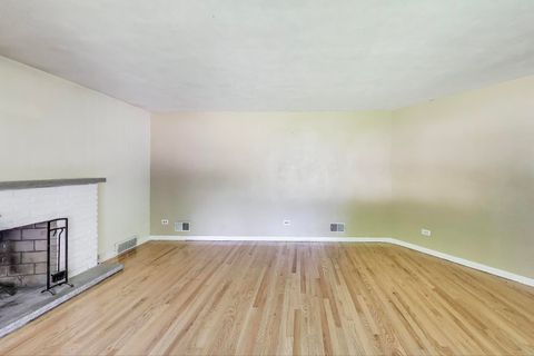 Tiny photo for 2113 Walnut Street, Waukegan, IL 60087 (MLS # 12421175)