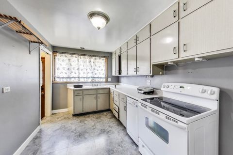 Tiny photo for 2113 Walnut Street, Waukegan, IL 60087 (MLS # 12421175)