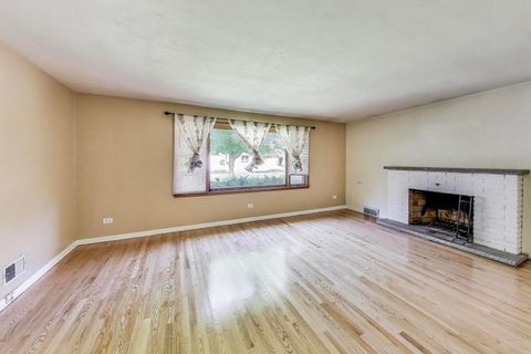 Tiny photo for 2113 Walnut Street, Waukegan, IL 60087 (MLS # 12421175)