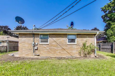 Tiny photo for 2113 Walnut Street, Waukegan, IL 60087 (MLS # 12421175)