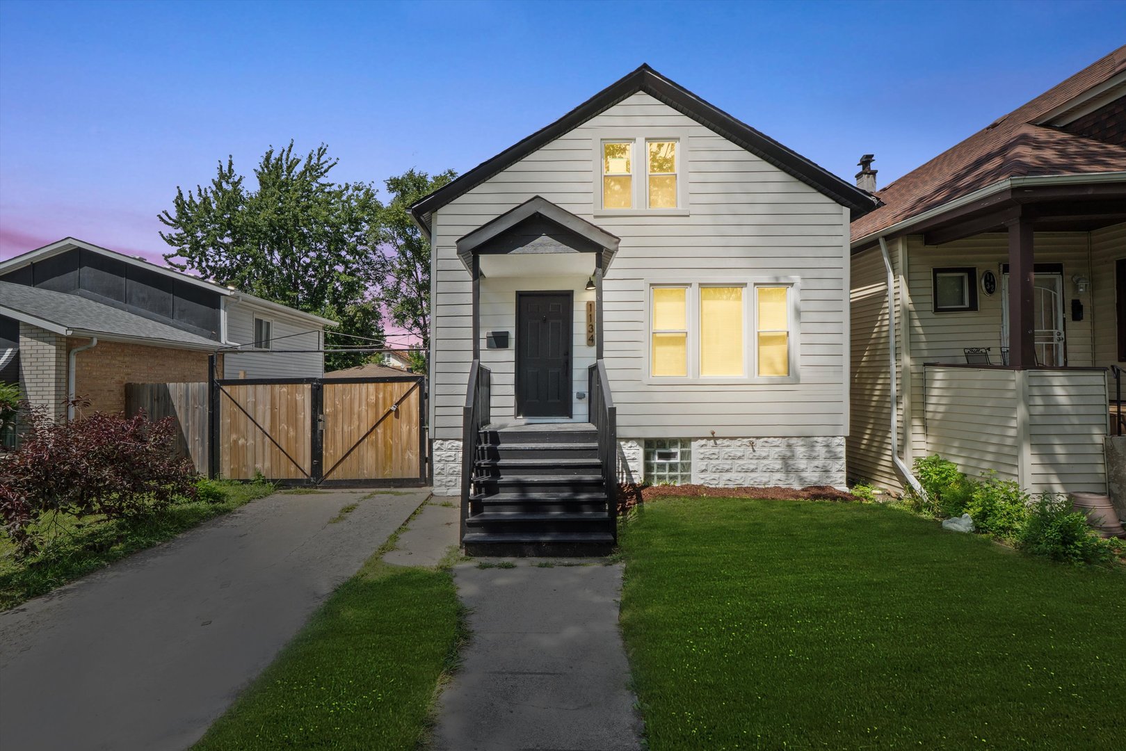 1134 W 104th Street