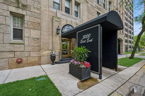 Photo of 5000 S East End Avenue #18C, Chicago, IL 60615 (MLS # 12400235) Photo of 5000 S East End Avenue #18C, Chicago, IL 60615 (MLS # 12400235)