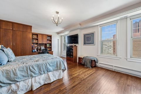Tiny photo for 5000 S East End Avenue #18C, Chicago, IL 60615 (MLS # 12400235)