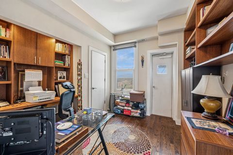 Tiny photo for 5000 S East End Avenue #18C, Chicago, IL 60615 (MLS # 12400235)