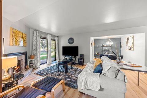Tiny photo for 1822 Portsmouth Drive #2, Lisle, IL 60532 (MLS # 12484422)