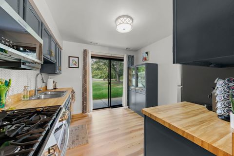 Tiny photo for 1822 Portsmouth Drive #2, Lisle, IL 60532 (MLS # 12484422)