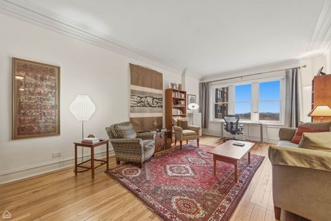 Tiny photo for 5838 S Stony Island Avenue #8E, Chicago, IL 60637 (MLS # 12575210)