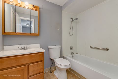 Tiny photo for 1201 S Williamsburg Road, Country Club Hills, IL 60478 (MLS # 12599652)