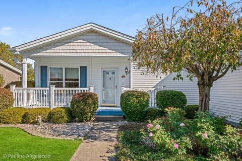 Tiny photo for 19 Rocking Horse Lane, Grayslake, IL 60030 (MLS # 12792828)