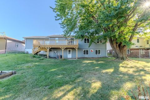 Tiny photo for 1500 12TH Avenue N, Clinton, IA 52732 (MLS # QC4268346)