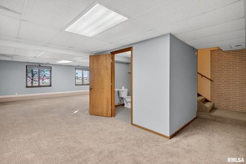 Tiny photo for 1500 12TH Avenue N, Clinton, IA 52732 (MLS # QC4268346)