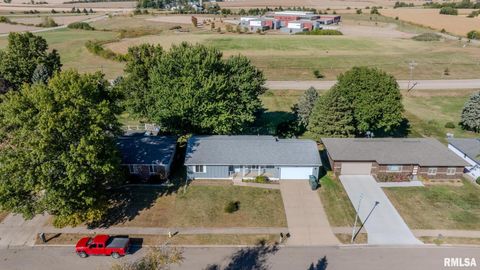 Tiny photo for 1500 12TH Avenue N, Clinton, IA 52732 (MLS # QC4268346)