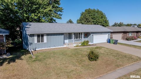 Tiny photo for 1500 12TH Avenue N, Clinton, IA 52732 (MLS # QC4268346)