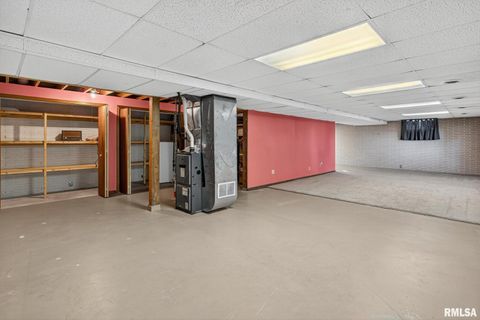 Tiny photo for 1500 12TH Avenue N, Clinton, IA 52732 (MLS # QC4268346)