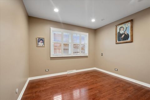 Tiny photo for 731 HIGHPOINT Court, Schaumburg, IL 60193 (MLS # 12520662)