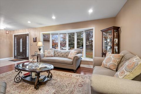 Tiny photo for 731 HIGHPOINT Court, Schaumburg, IL 60193 (MLS # 12520662)