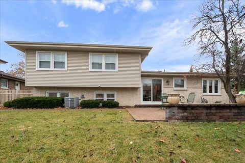 Tiny photo for 731 HIGHPOINT Court, Schaumburg, IL 60193 (MLS # 12520662)