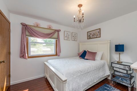 Tiny photo for 508 Cavin Avenue, Winthrop Harbor, IL 60096 (MLS # 12471943)