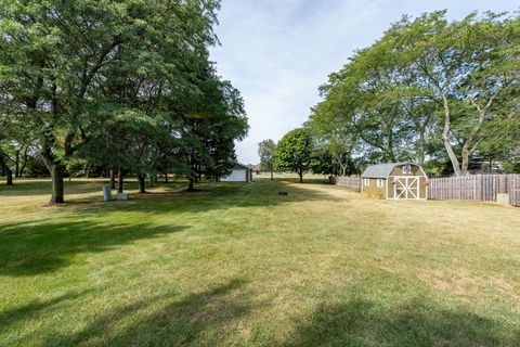 Tiny photo for 508 Cavin Avenue, Winthrop Harbor, IL 60096 (MLS # 12471943)