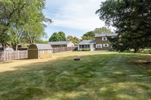 Tiny photo for 508 Cavin Avenue, Winthrop Harbor, IL 60096 (MLS # 12471943)