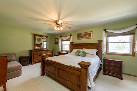 Tiny photo for 508 Cavin Avenue, Winthrop Harbor, IL 60096 (MLS # 12471943)