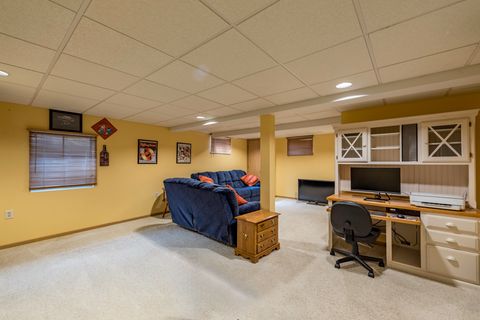 Tiny photo for 508 Cavin Avenue, Winthrop Harbor, IL 60096 (MLS # 12471943)