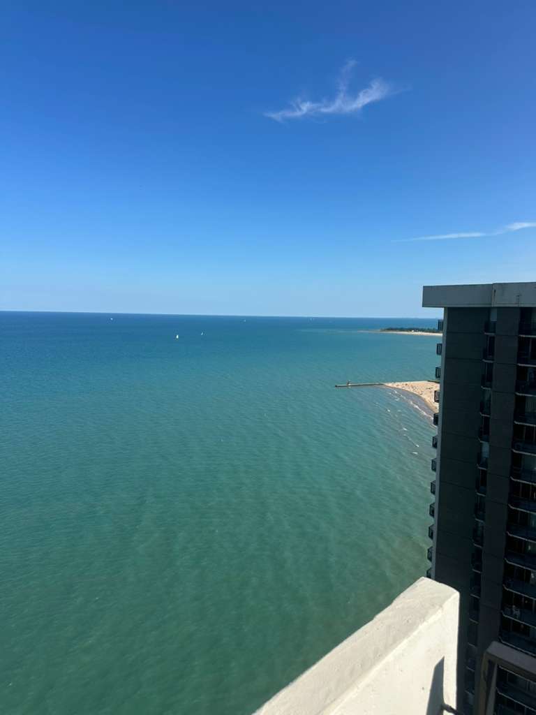 6033 N Sheridan Road 39E