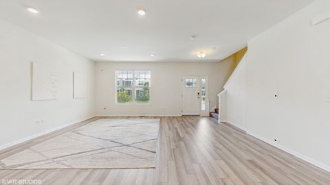 Tiny photo for 268 Hoffmann Drive, Buffalo Grove, IL 60089 (MLS # 12433392)