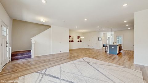 Tiny photo for 268 Hoffmann Drive, Buffalo Grove, IL 60089 (MLS # 12433392)