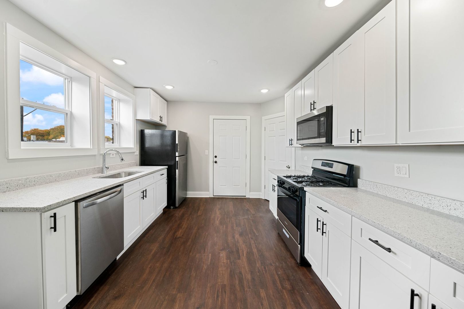 5426 W Jackson Boulevard 1