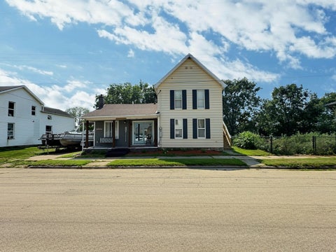 Photo of 706 Pearl Street, Sabula, IA 52070 (MLS # 12717196)