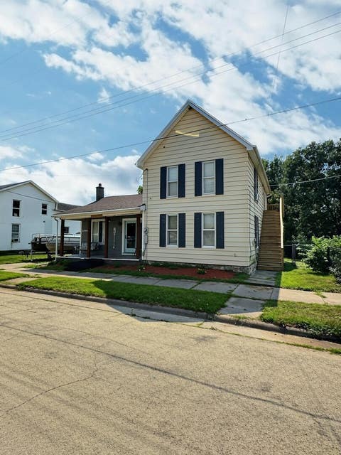 Tiny photo for 706 Pearl Street, Sabula, IA 52070 (MLS # 12717196)