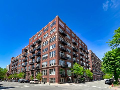 1500 W Monroe Street 616 Chicago IL 60607