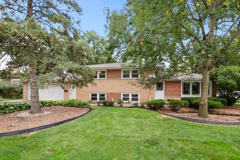 Tiny photo for 7213 W 109th Street, Worth, IL 60482 (MLS # 12441575)