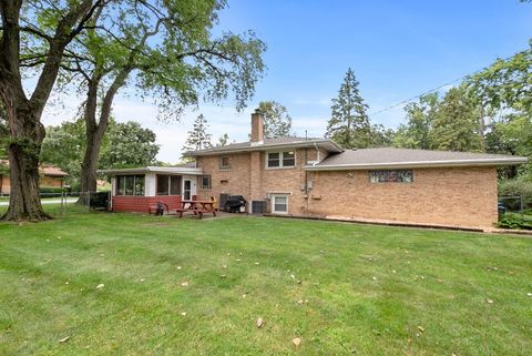 Tiny photo for 7213 W 109th Street, Worth, IL 60482 (MLS # 12441575)