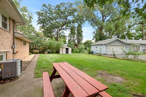 Tiny photo for 7213 W 109th Street, Worth, IL 60482 (MLS # 12441575)