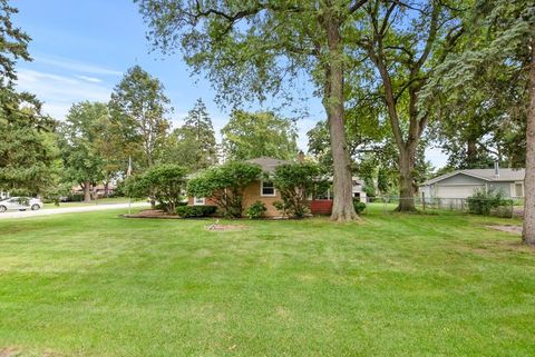 Tiny photo for 7213 W 109th Street, Worth, IL 60482 (MLS # 12441575)