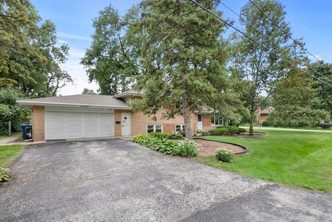 Tiny photo for 7213 W 109th Street, Worth, IL 60482 (MLS # 12441575)