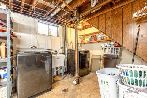 Tiny photo for 262 N Fairlawn Avenue N, Mundelein, IL 60060 (MLS # 12482186)