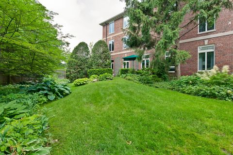 Tiny photo for 531 N Mayflower Road #531, Lake Forest, IL 60045 (MLS # 12394524)