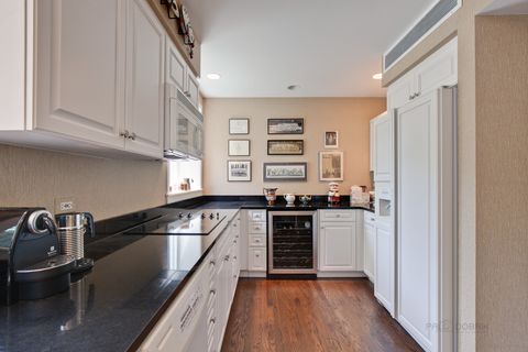 Tiny photo for 531 N Mayflower Road #531, Lake Forest, IL 60045 (MLS # 12394524)