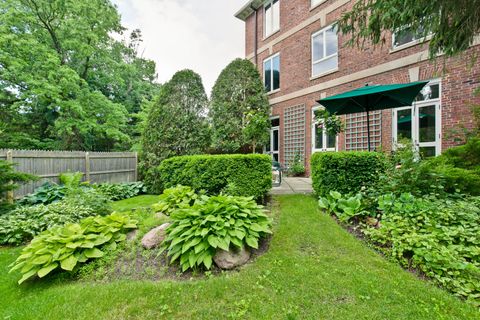 Tiny photo for 531 N Mayflower Road #531, Lake Forest, IL 60045 (MLS # 12394524)