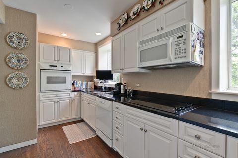 Tiny photo for 531 N Mayflower Road #531, Lake Forest, IL 60045 (MLS # 12394524)