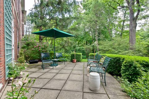 Tiny photo for 531 N Mayflower Road #531, Lake Forest, IL 60045 (MLS # 12394524)