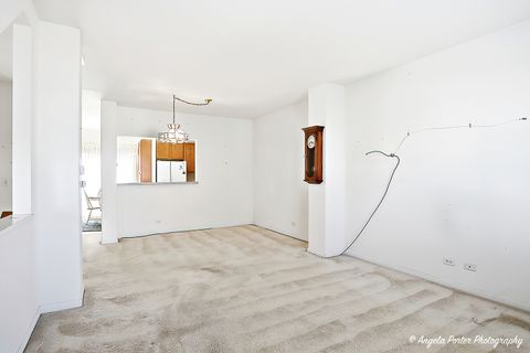 Tiny photo for 548 New Haven Drive #548, Cary, IL 60013 (MLS # 12517040)