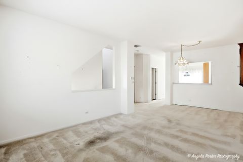 Tiny photo for 548 New Haven Drive #548, Cary, IL 60013 (MLS # 12517040)