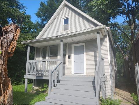 Tiny photo for 12007 S Prairie Avenue, Chicago, IL 60628 (MLS # 12465389)