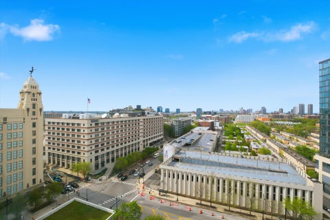 Tiny photo for 500 W Superior Street #1010, Chicago, IL 60654 (MLS # 12747359)