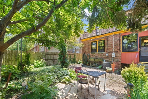 Tiny photo for 2738 W Fitch Avenue, Chicago, IL 60645 (MLS # 12656844)